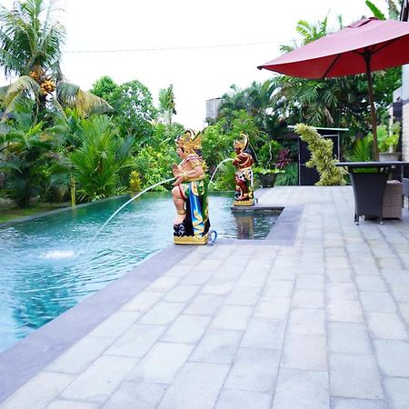 Royani Villa Sukawati Buitenkant foto