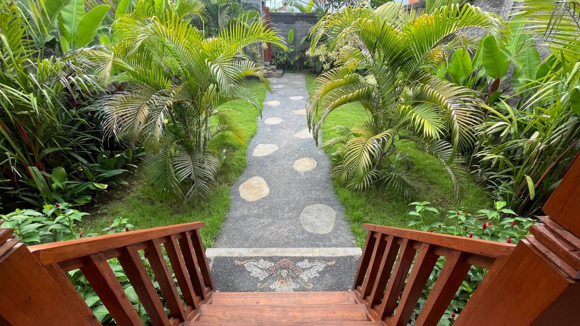 Royani Villa Sukawati Buitenkant foto